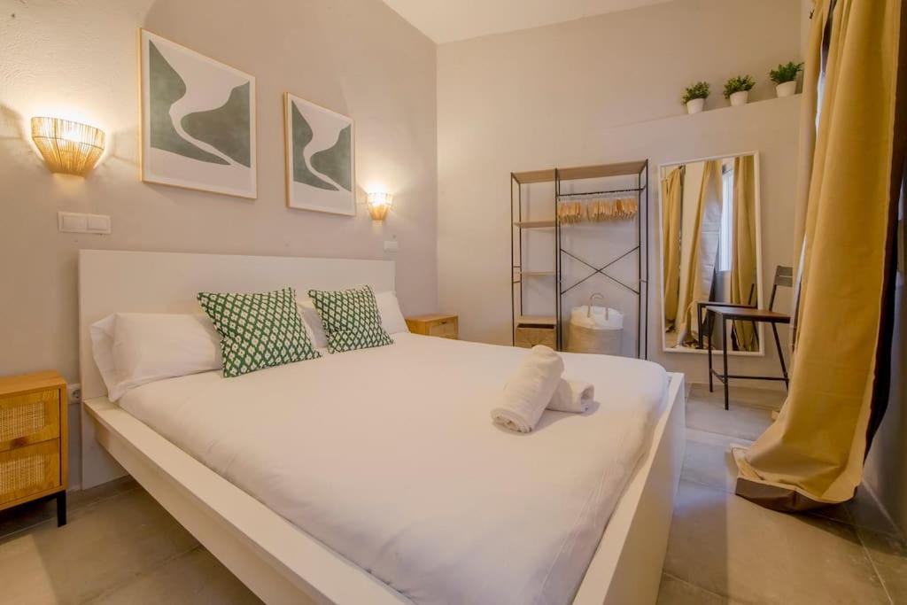 Cool Deluxe Interior Design A 2 Min De Gran Via Apartment Мадрид Екстериор снимка