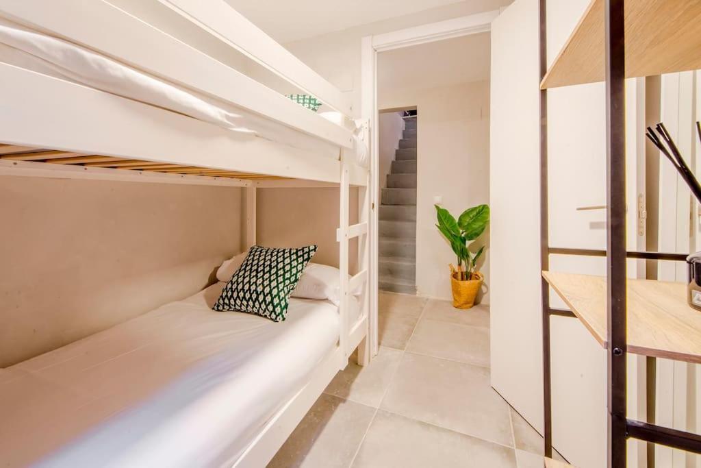 Cool Deluxe Interior Design A 2 Min De Gran Via Apartment Мадрид Екстериор снимка