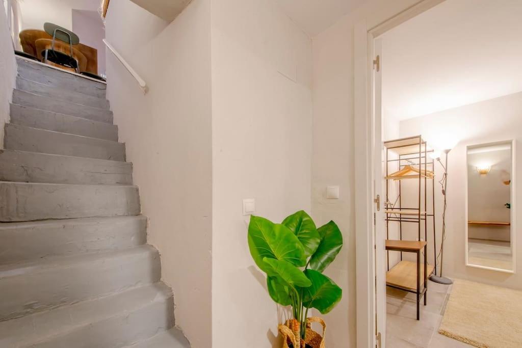 Cool Deluxe Interior Design A 2 Min De Gran Via Apartment Мадрид Екстериор снимка