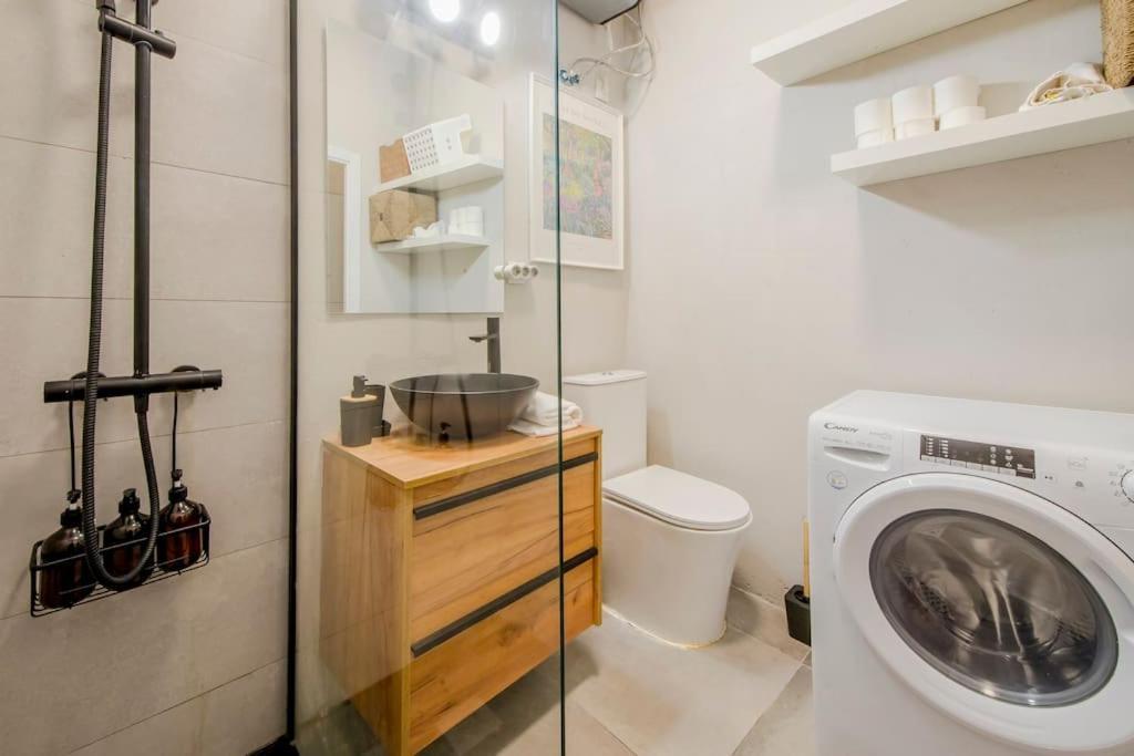 Cool Deluxe Interior Design A 2 Min De Gran Via Apartment Мадрид Екстериор снимка