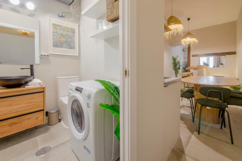 Cool Deluxe Interior Design A 2 Min De Gran Via Apartment Мадрид Екстериор снимка